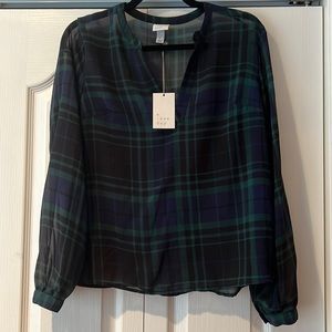 NEW with tag Womens pop over top A New Day top small